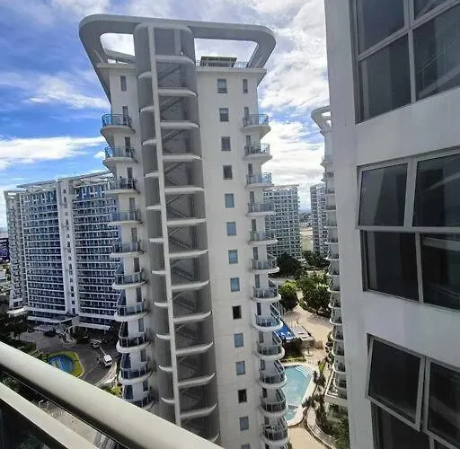 Apartment Citispace 1br Condotel At Azure Urban Near Airport #az02a *