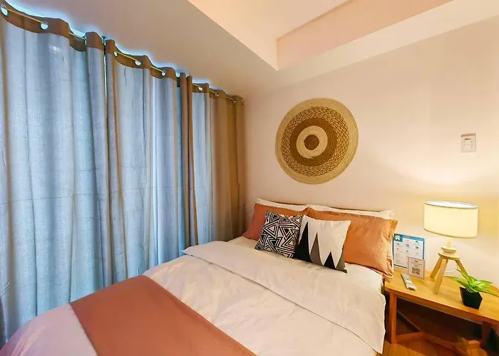 Citispace 1br Condotel At Azure Urban Near Airport #az02a *