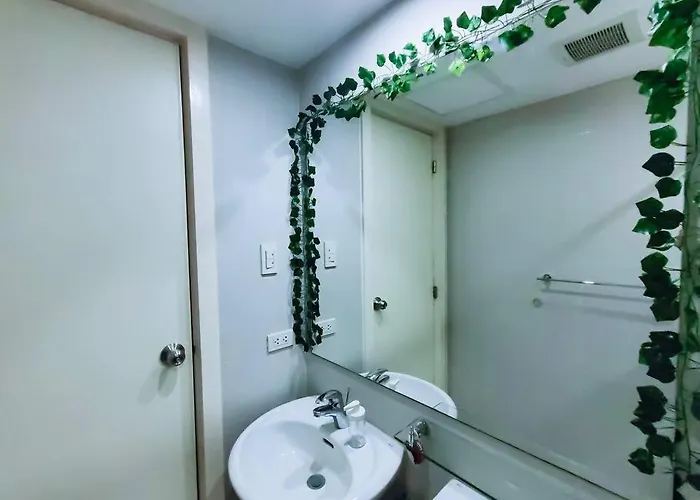 Citispace 1br Condotel At Azure Urban Near Airport #az02a Apartment