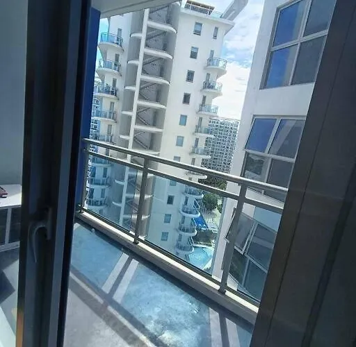 Citispace 1br Condotel At Azure Urban Near Airport #az02a Apartment Manila